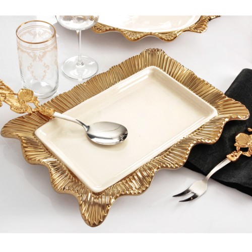 Picture of Lace Serving Plate Rectangle - Gold
