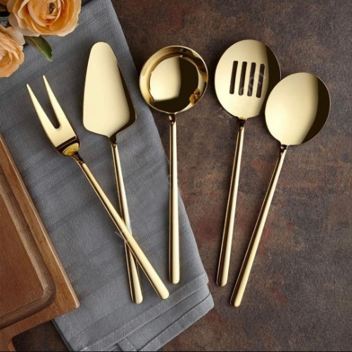 Picture of Royal Mademoiselle Table Service Set of 5 - Gold