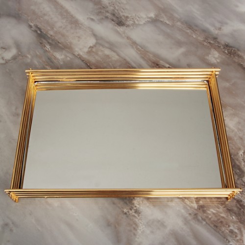 Picture of Lisa Rectangular Tray Big Size - Gold
